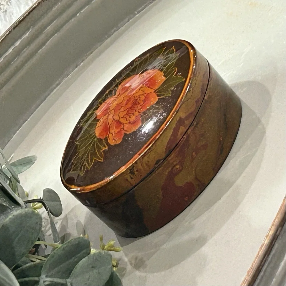 Vintage‎ Cabbage Rose Painted Trinket Box With Lid